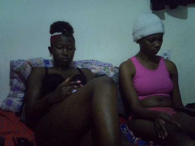 Sexyy-Duo live cam on BongaCams