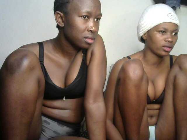 Sexyy-Duo live cam on BongaCams