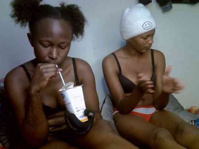 Sexyy-Duo webcam