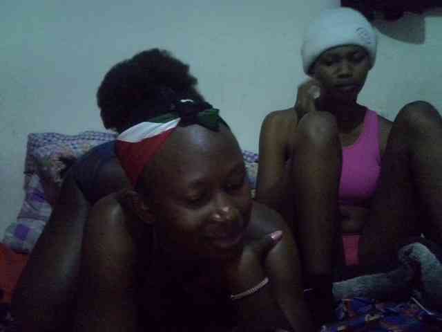 Sexyy-Duo webcam