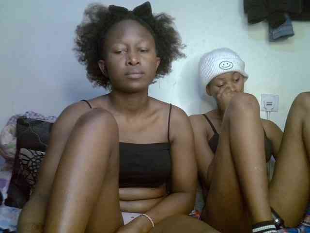 Sexyy-Duo webcam