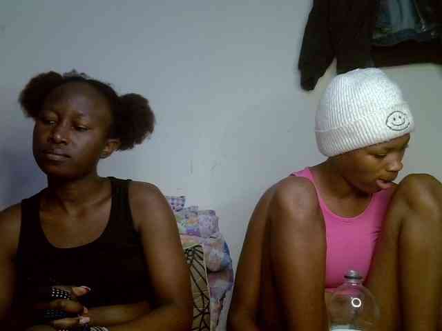 Sexyy-Duo webcam
