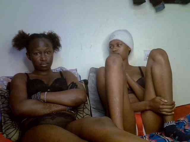 Sexyy-Duo webcam