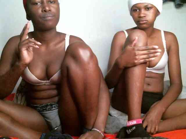 Sexyy-Duo webcam