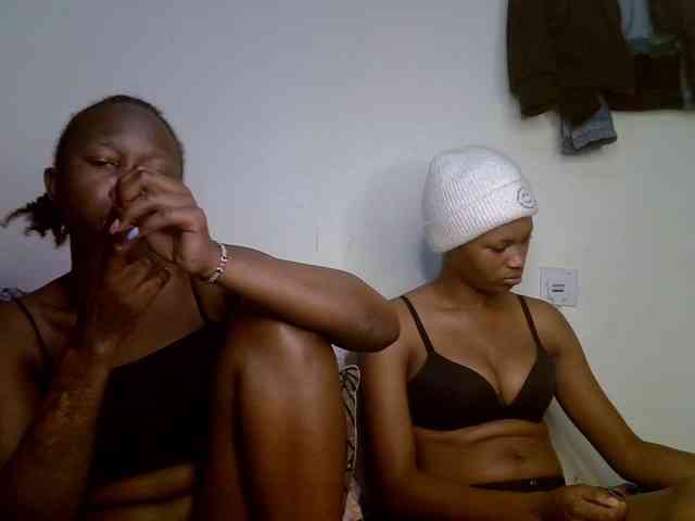 Sexyy-Duo webcam
