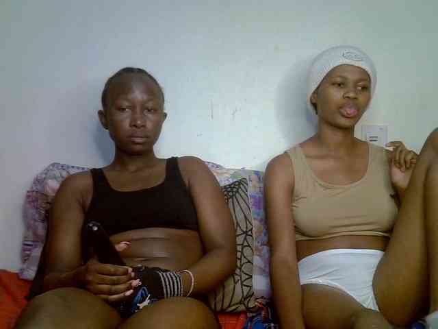 Sexyy-Duo webcam