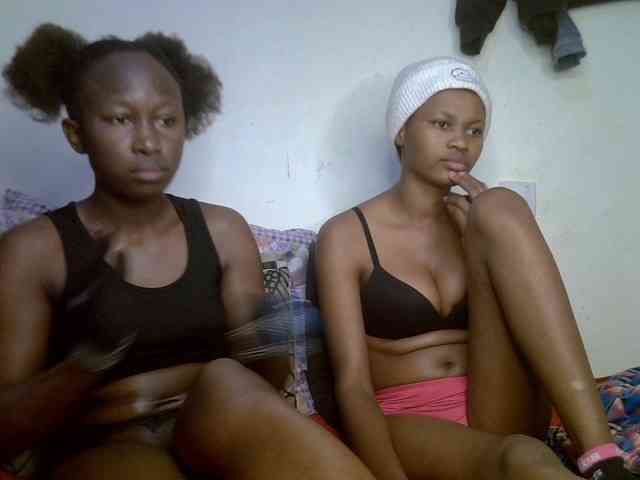 Sexyy-Duo webcam