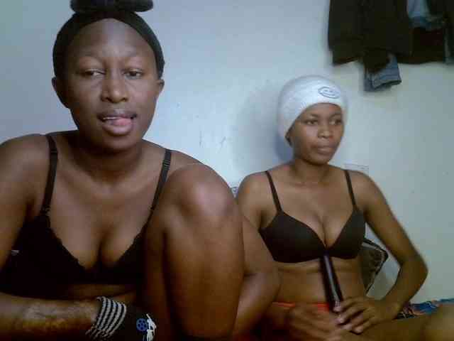 Sexyy-Duo webcam
