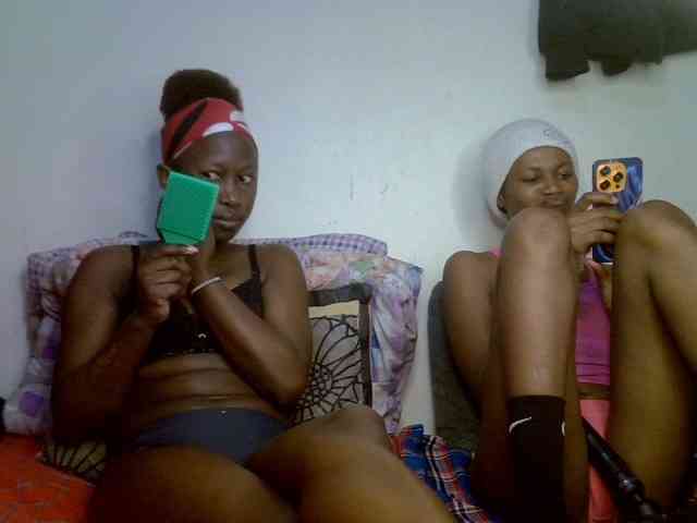 Sexyy-Duo webcam
