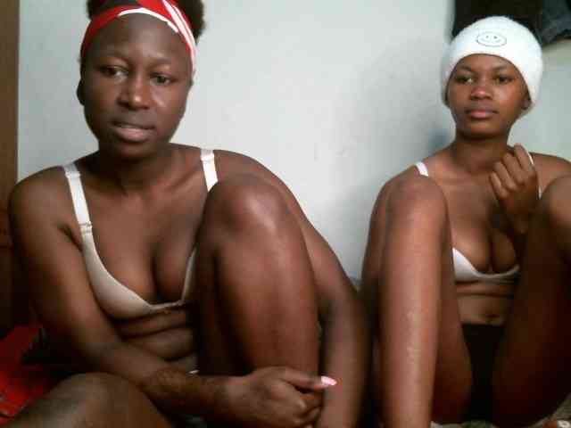 Sexyy-Duo webcam