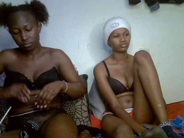 Sexyy-Duo webcam
