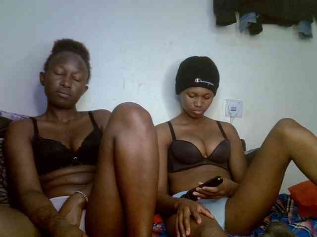 Sexyy-Duo webcam