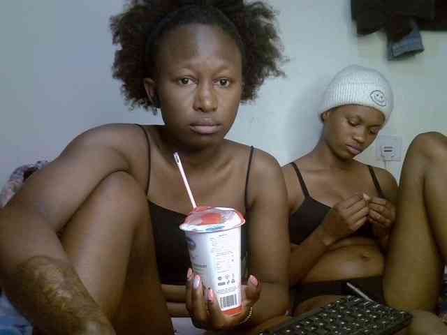 Sexyy-Duo webcam