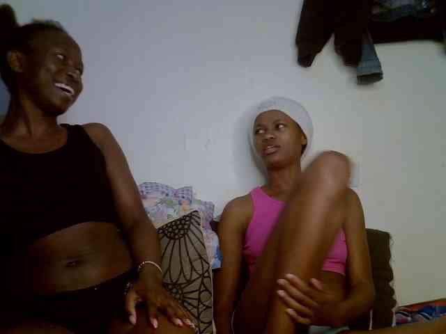 Sexyy-Duo webcam