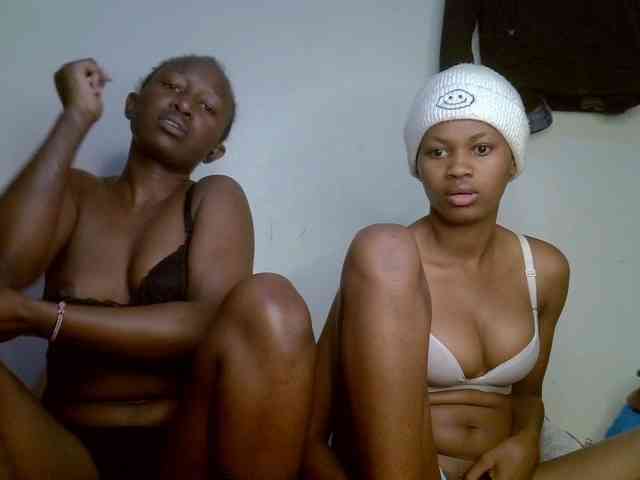 Sexyy-Duo webcam
