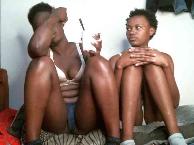 Sexyy-Duo webcam