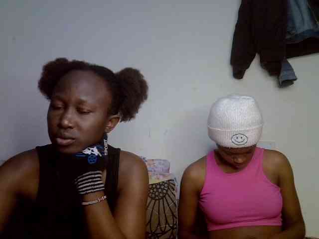Sexyy-Duo webcam