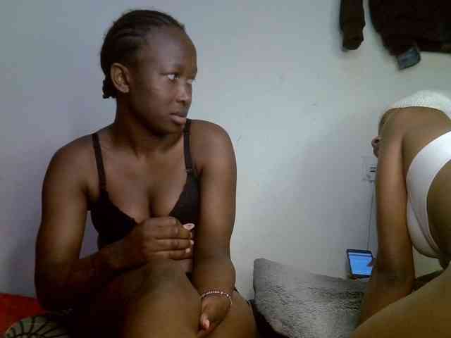 Sexyy-Duo webcam