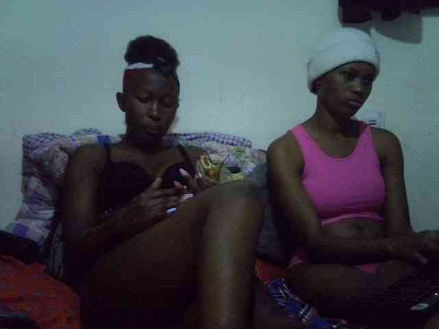 Sexyy-Duo webcam