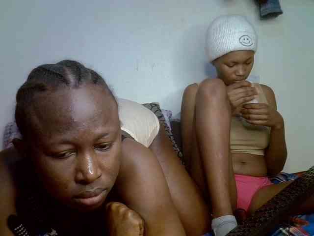 Sexyy-Duo webcam