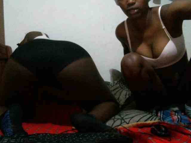 Sexyy-Duo webcam