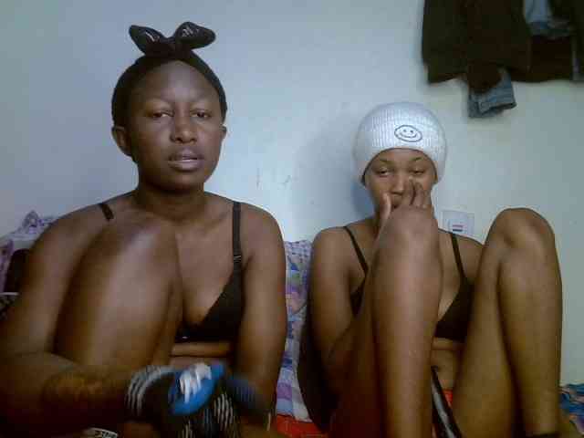 Sexyy-Duo webcam