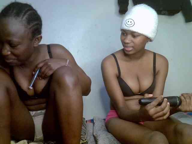 Sexyy-Duo webcam