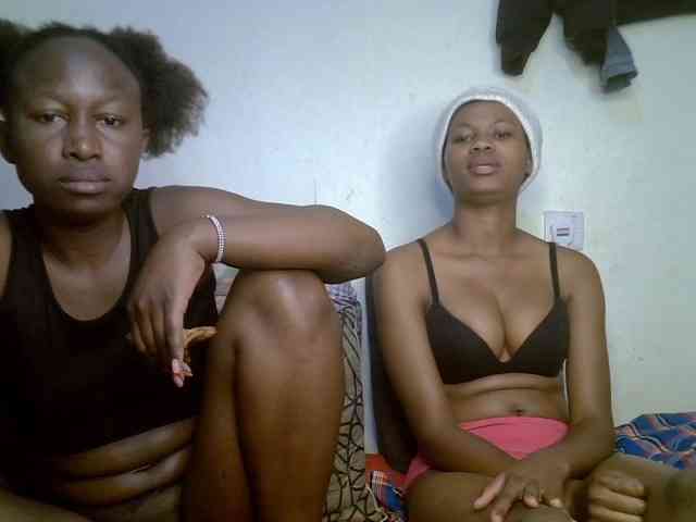Sexyy-Duo webcam