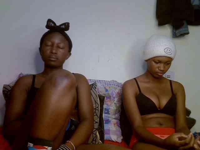 Sexyy-Duo webcam