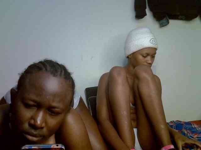 Sexyy-Duo webcam
