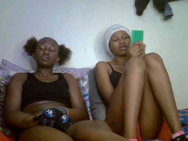 Sexyy-Duo webcam