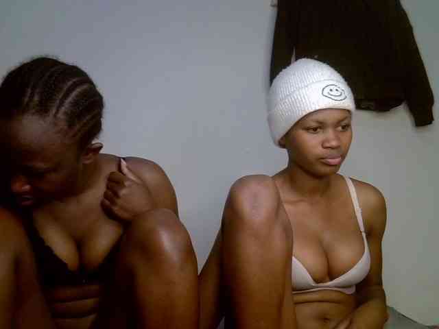 Sexyy-Duo webcam