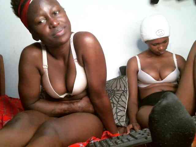 Sexyy-Duo webcam