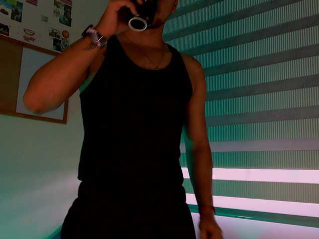 DerekGray live cam