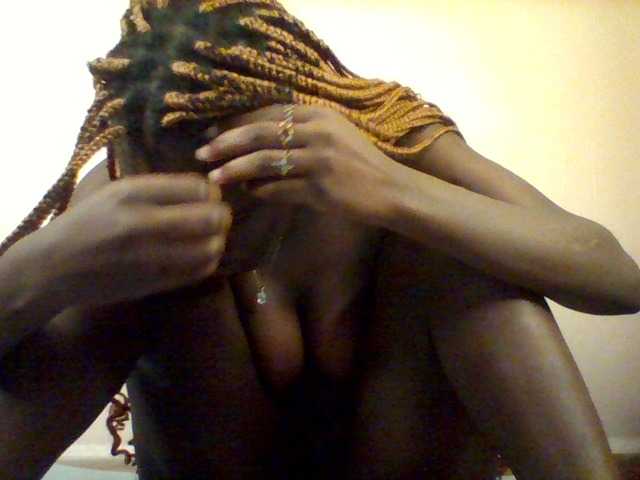 Violeti live cam on BongaCams