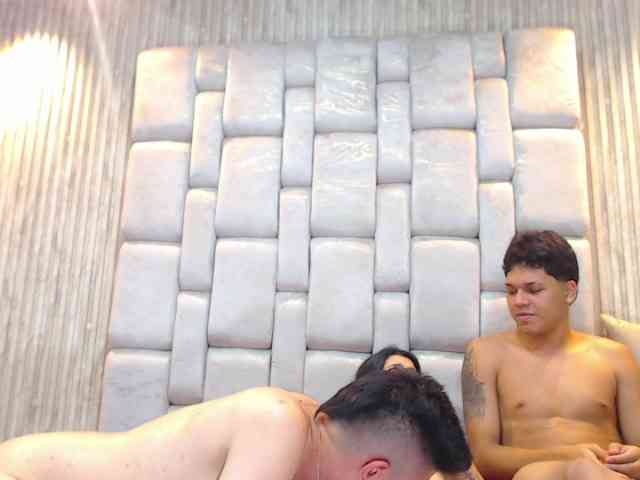 Group-Wildxxx webcam