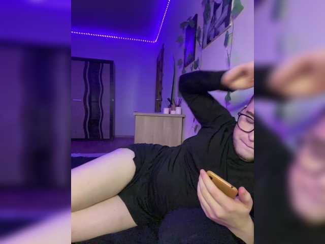 Alex12b1