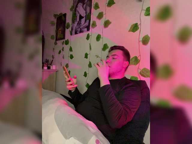 Alex12b1