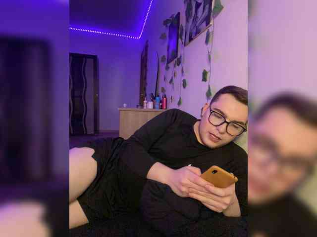 Alex12b1