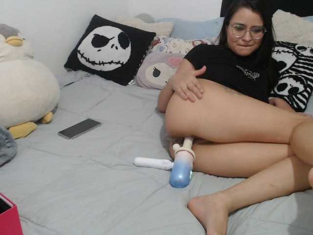 Zoeeeth live cam on BongaCams