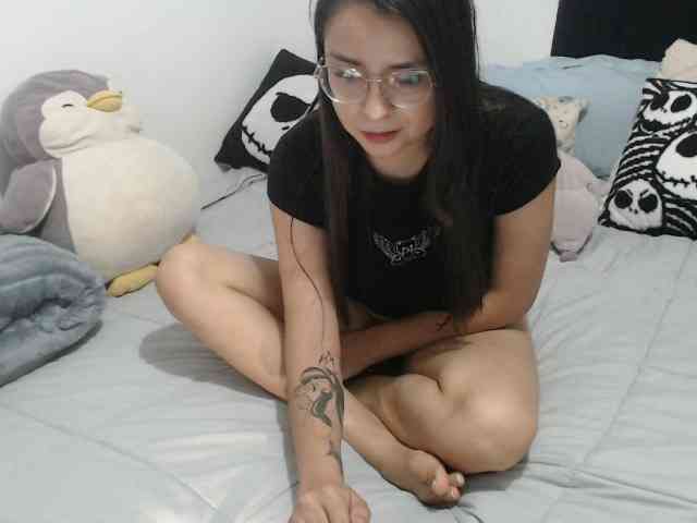 Zoeeeth webcam