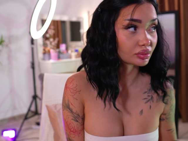 SashaFererra live cam on BongaCams