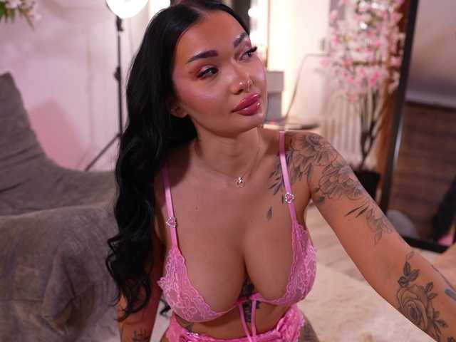 SashaFererra live cam on BongaCams