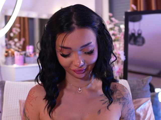 SashaFererra live cam on BongaCams