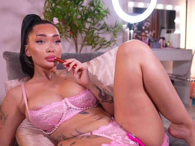 SashaFererra live cam on BongaCams