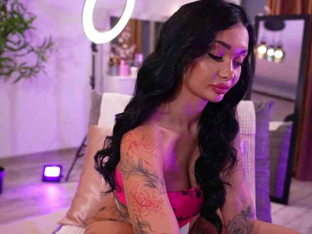 Modella: SashaFererra