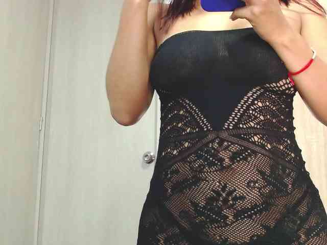 HornyCute webcam