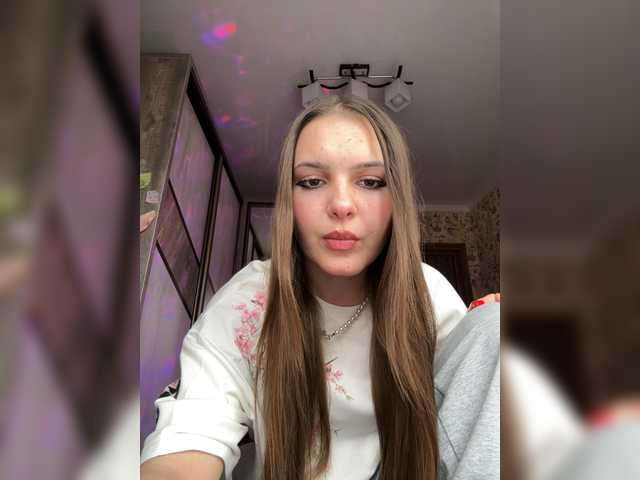 Mika-Sparkle live cam on BongaCams