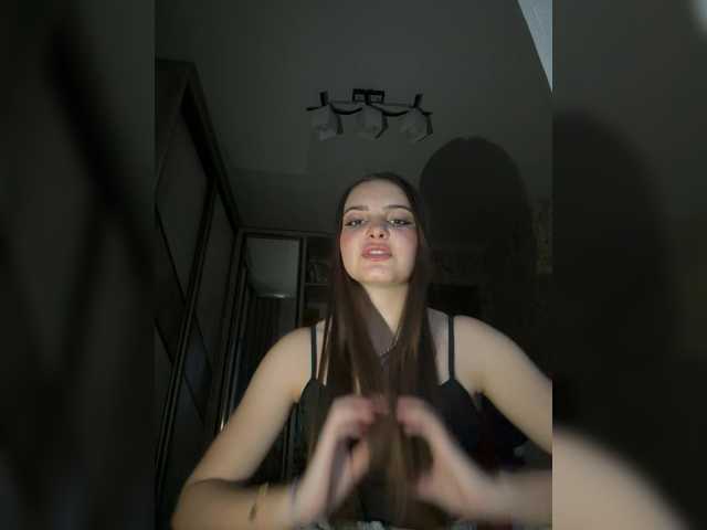 Mika-Sparkle live cam on BongaCams