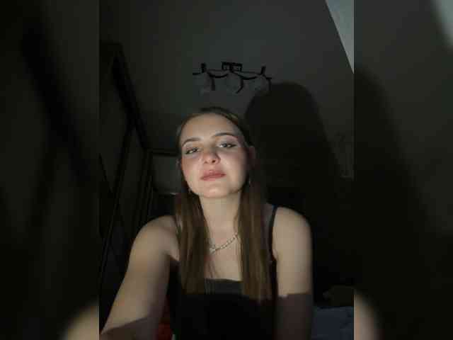 Mika-Sparkle webcam